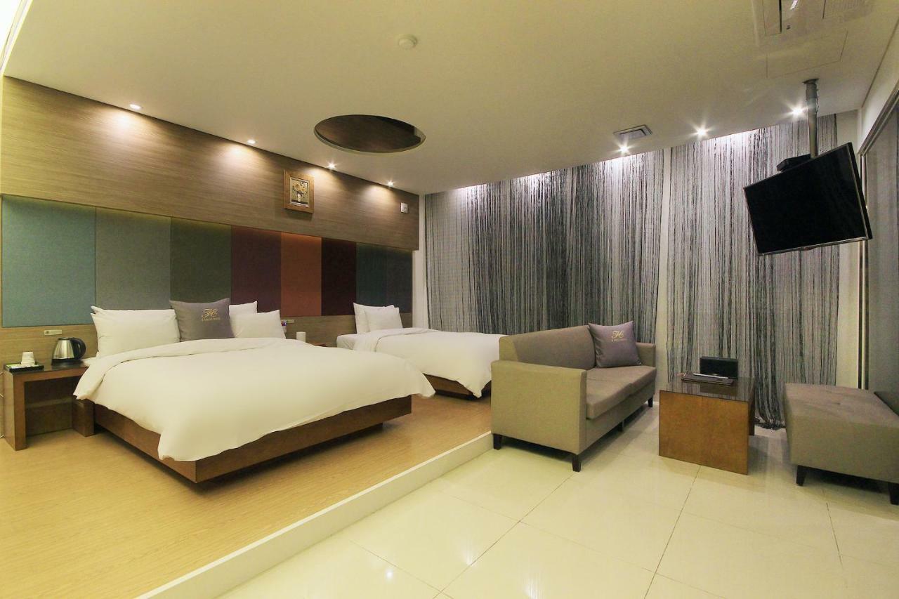 H Drive Hotel Iksan Exterior photo