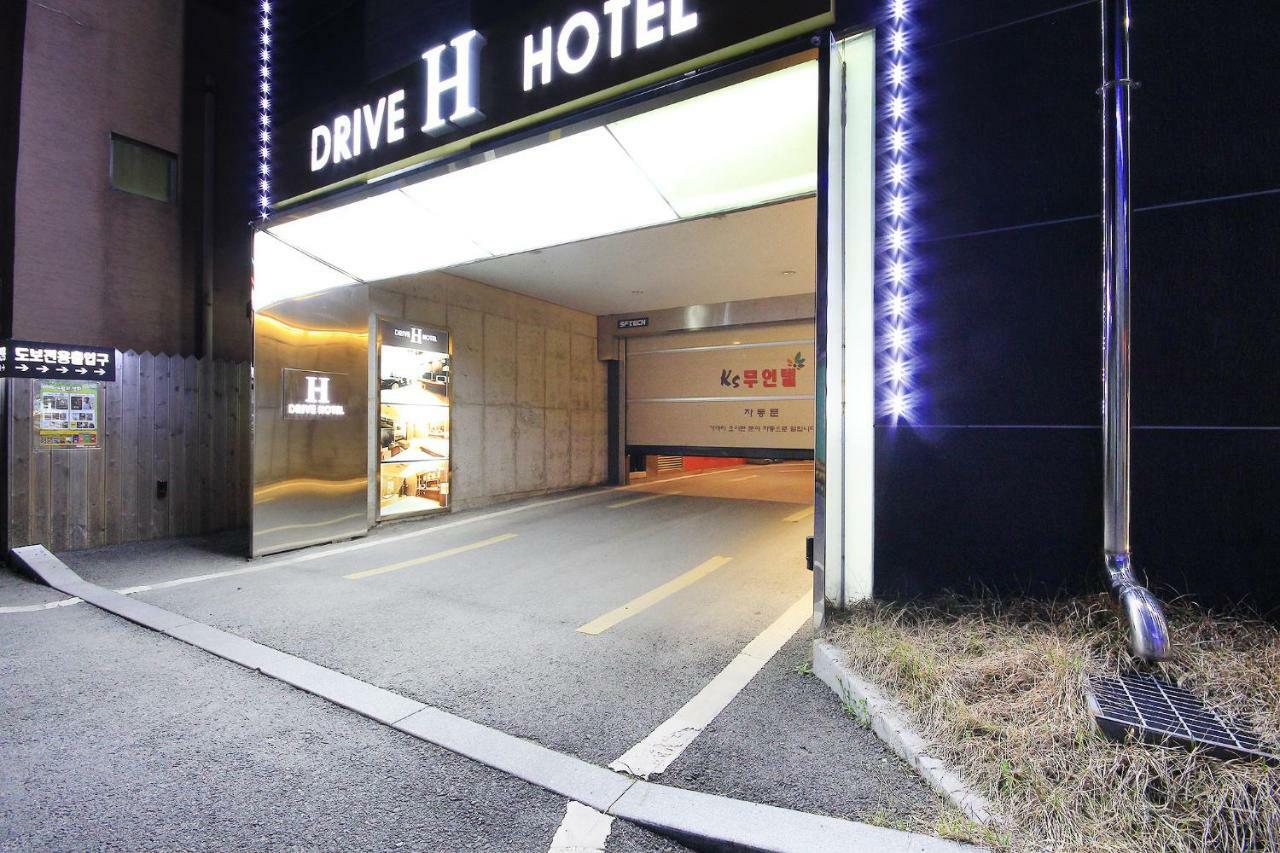 H Drive Hotel Iksan Exterior photo