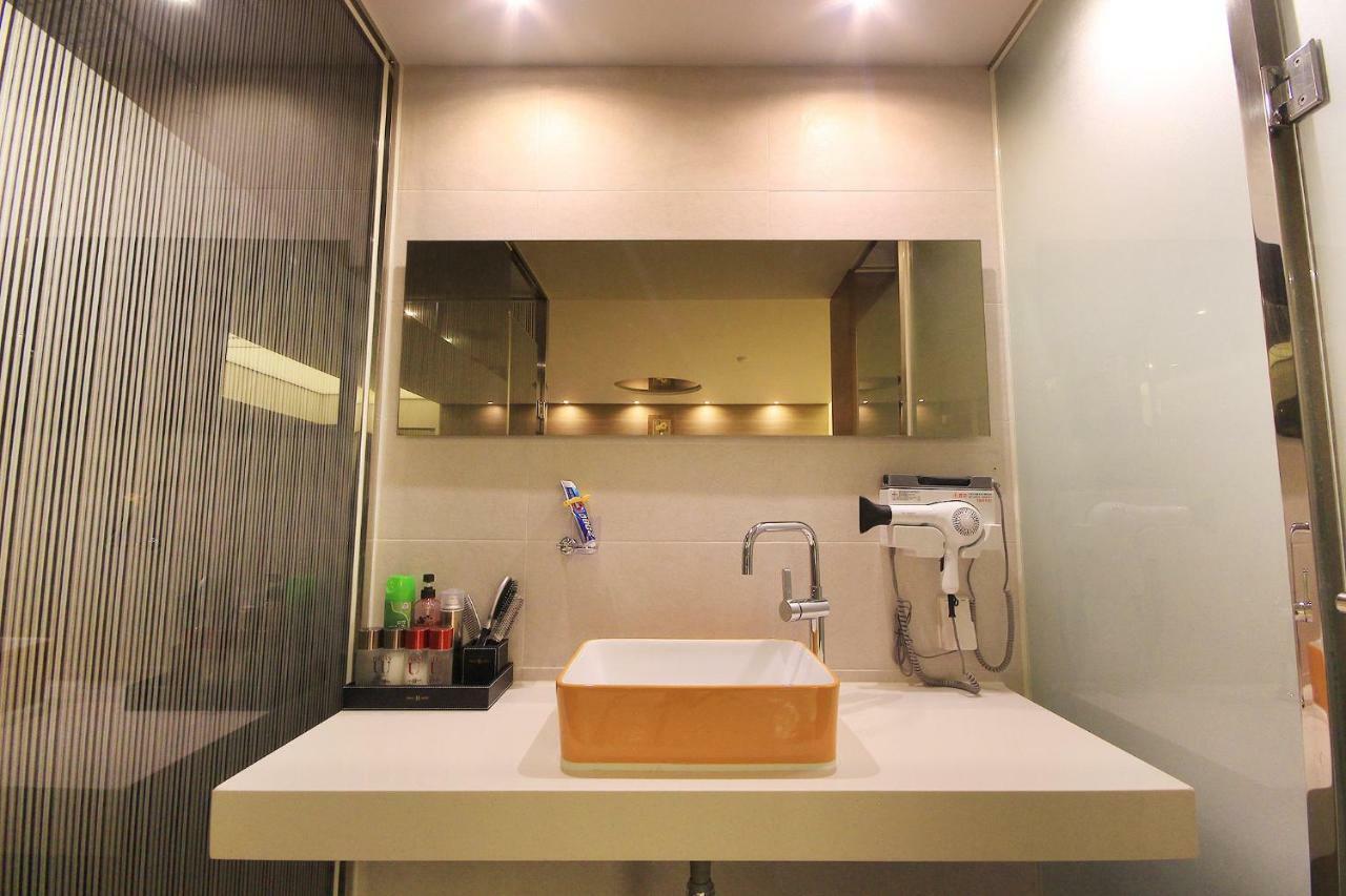 H Drive Hotel Iksan Exterior photo