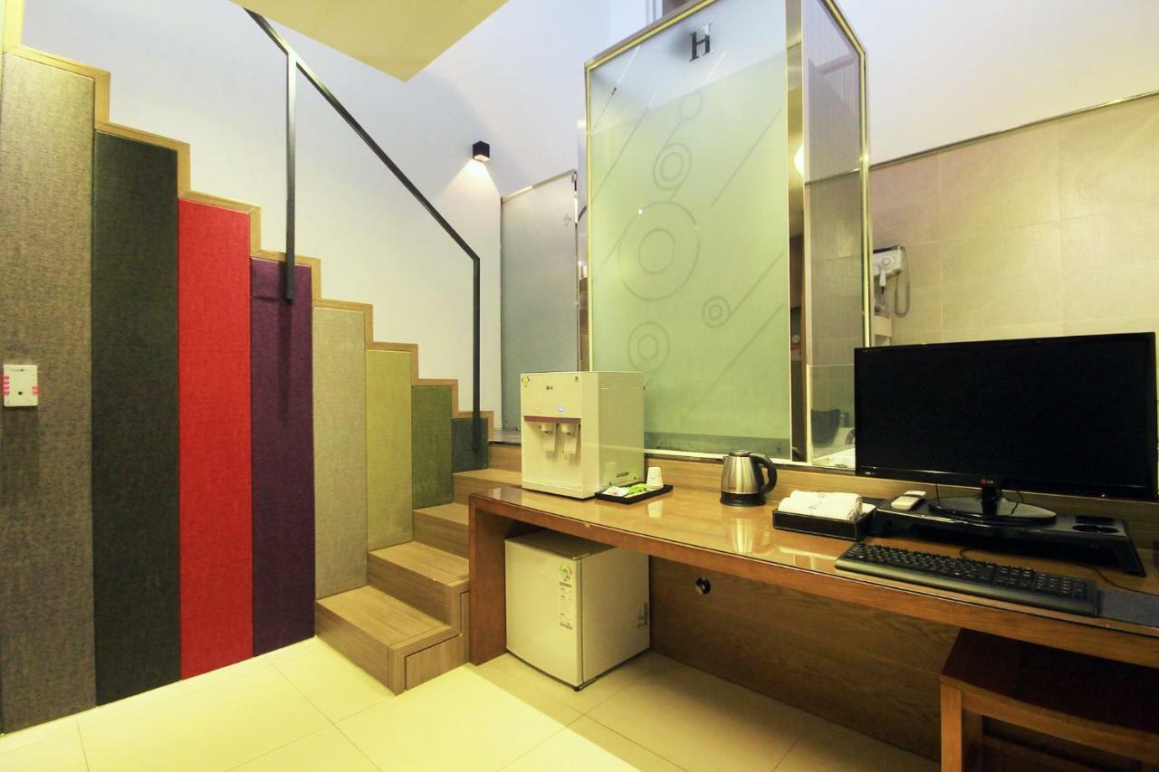 H Drive Hotel Iksan Exterior photo