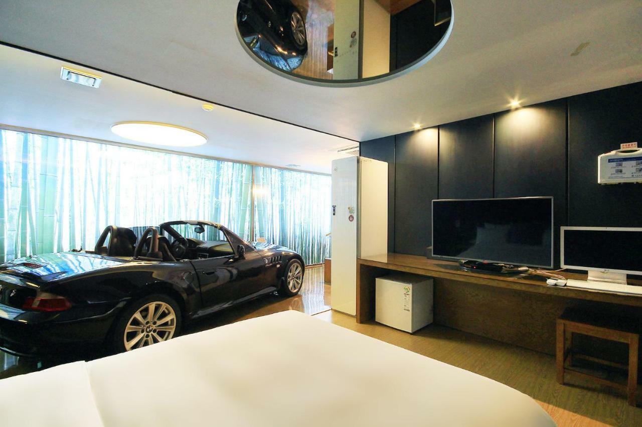 H Drive Hotel Iksan Exterior photo