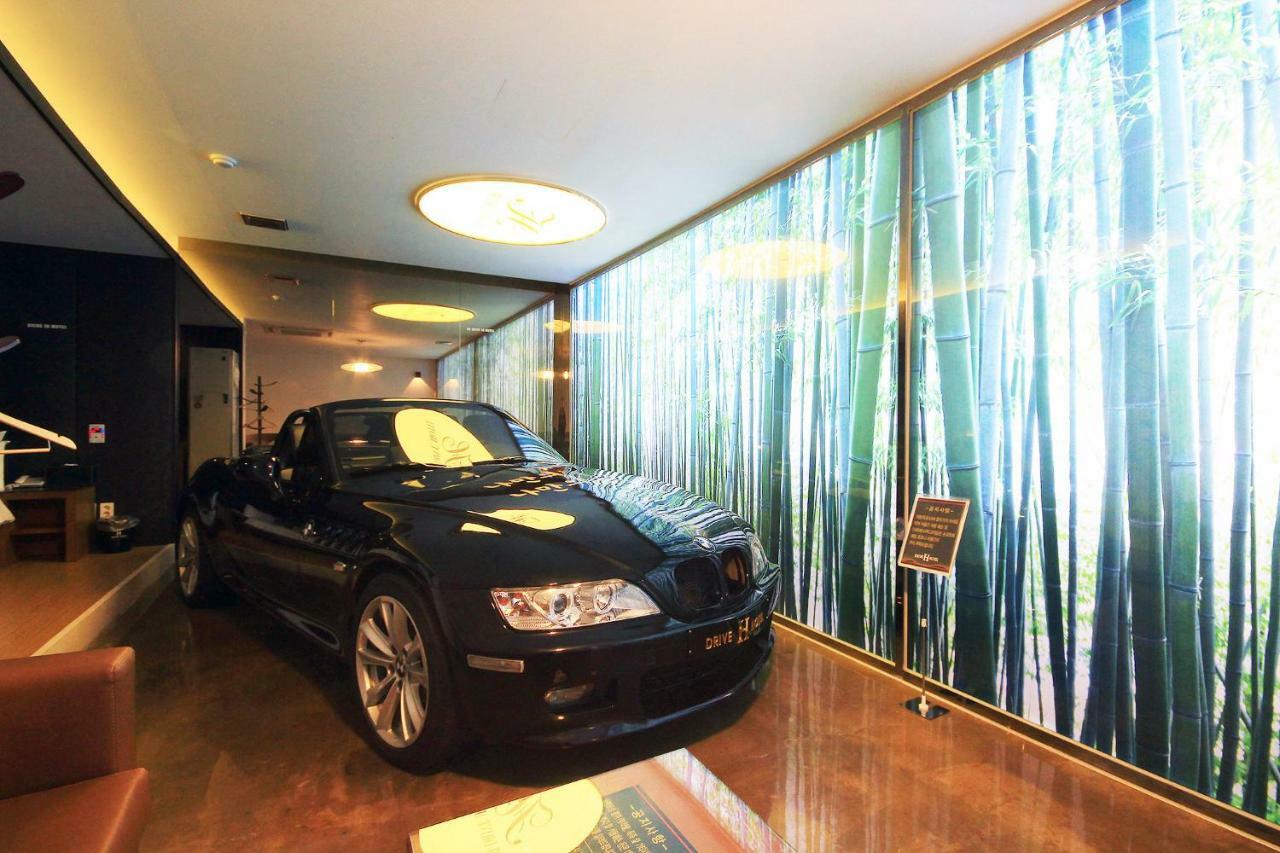 H Drive Hotel Iksan Exterior photo