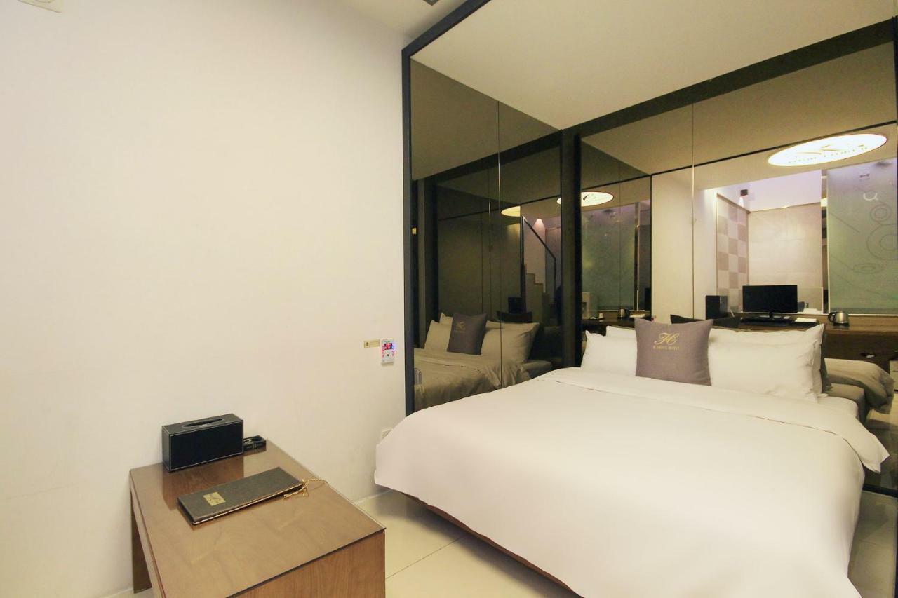 H Drive Hotel Iksan Exterior photo
